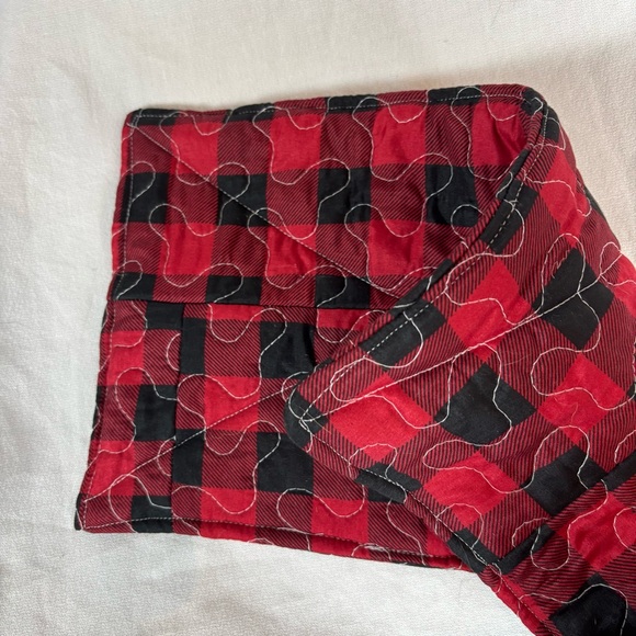 Handmade Christmas Buffalo Check Quilted Hot Pad | 3-Pack | 2-9”x11” | 1-15”x9” - Picture 10 of 14